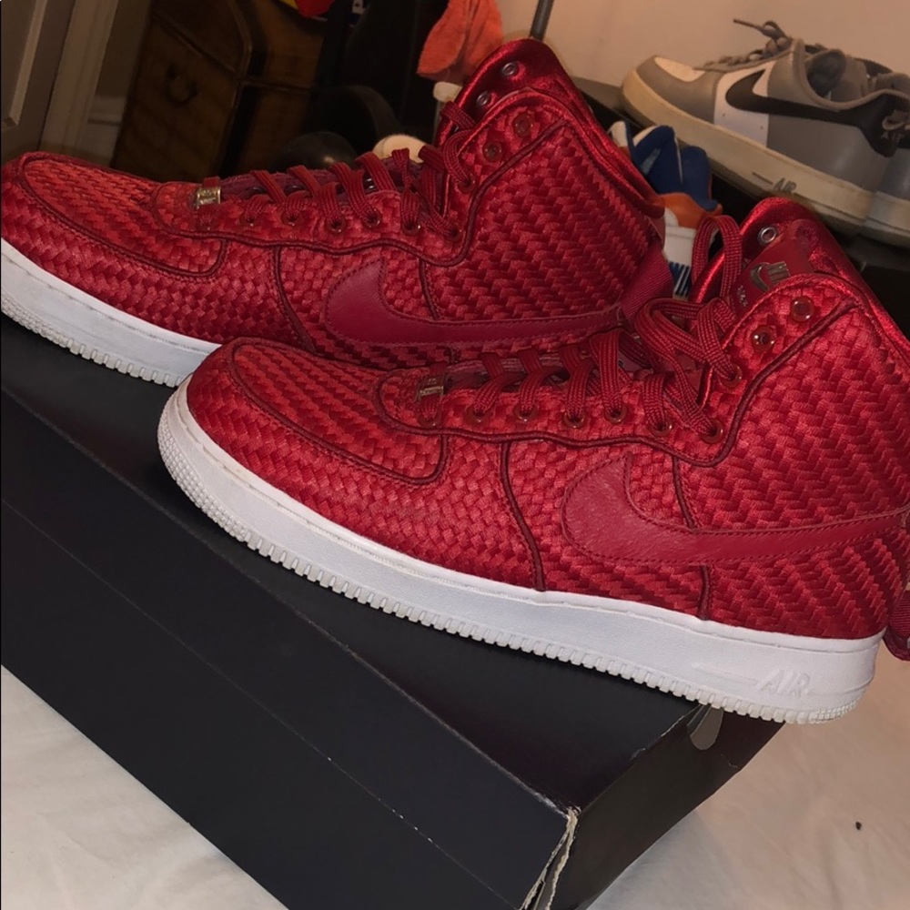 Red high top Air Force 1’s
